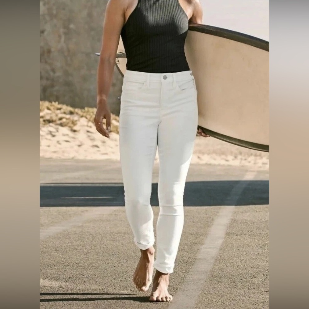 NWT ATHLETA Plus size 26X Sculptek Ultra Skinny Jean in White NWT 5357